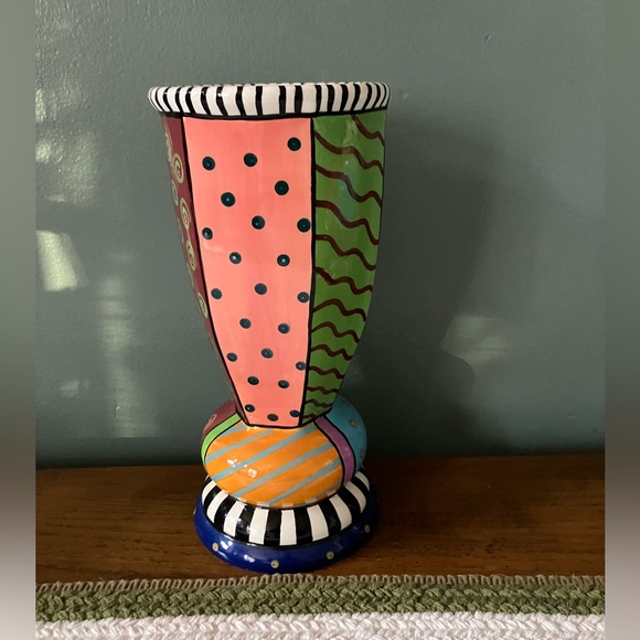 Prospero Vase (HAND PAINTED) - Picture 3 of 11